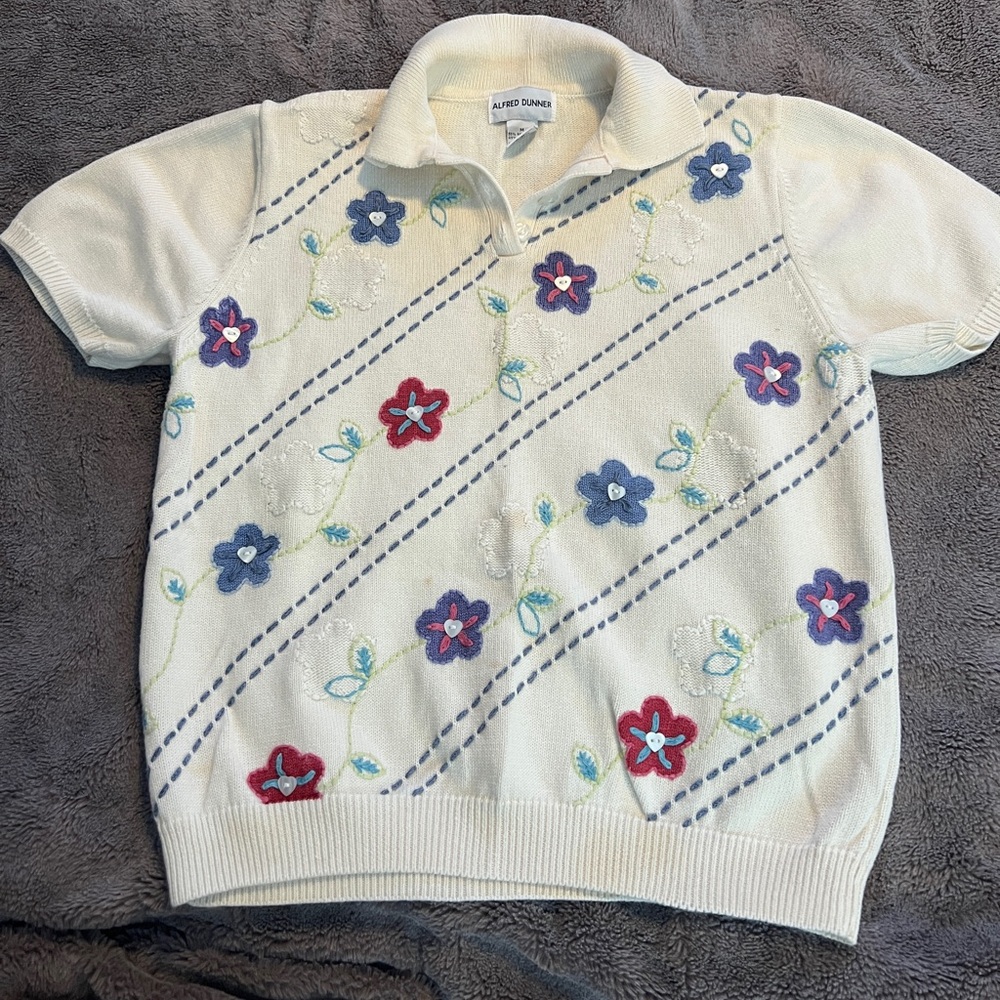 Alfred Dunner Embroidered Floral Sweater size M